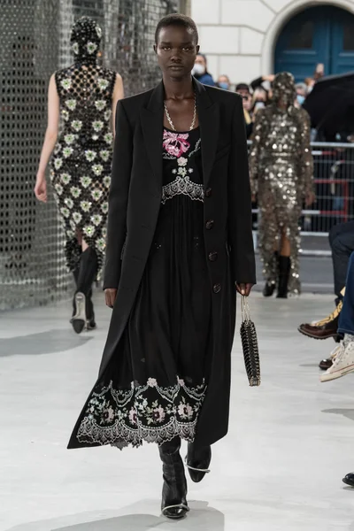 Look 23